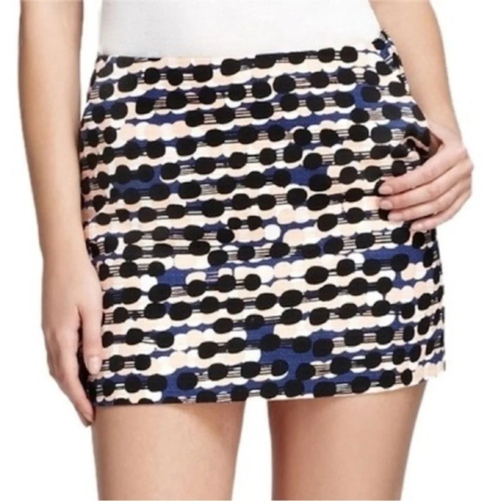 Excellent condition Diane Von Furstenberg skirt size 0
